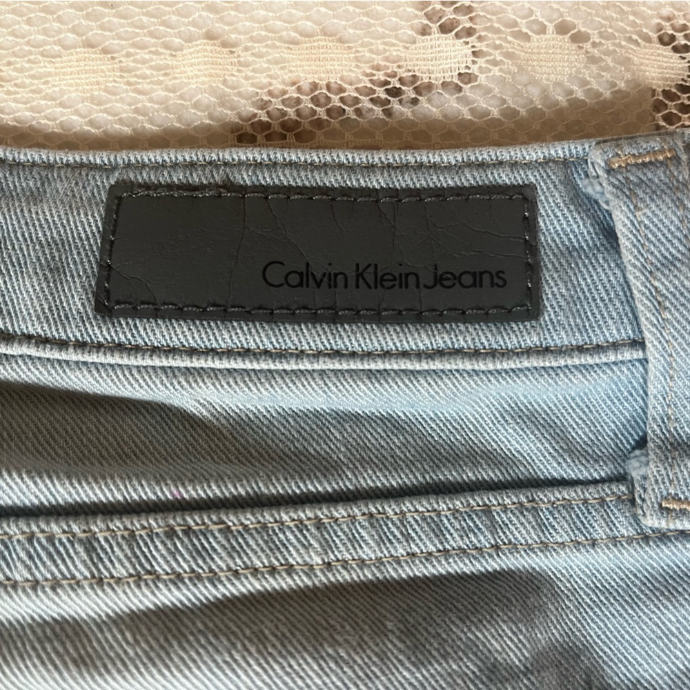 Calvin Klein Jeans Women's Light Blue Boyfriend Jeans - Picture 7 of 8